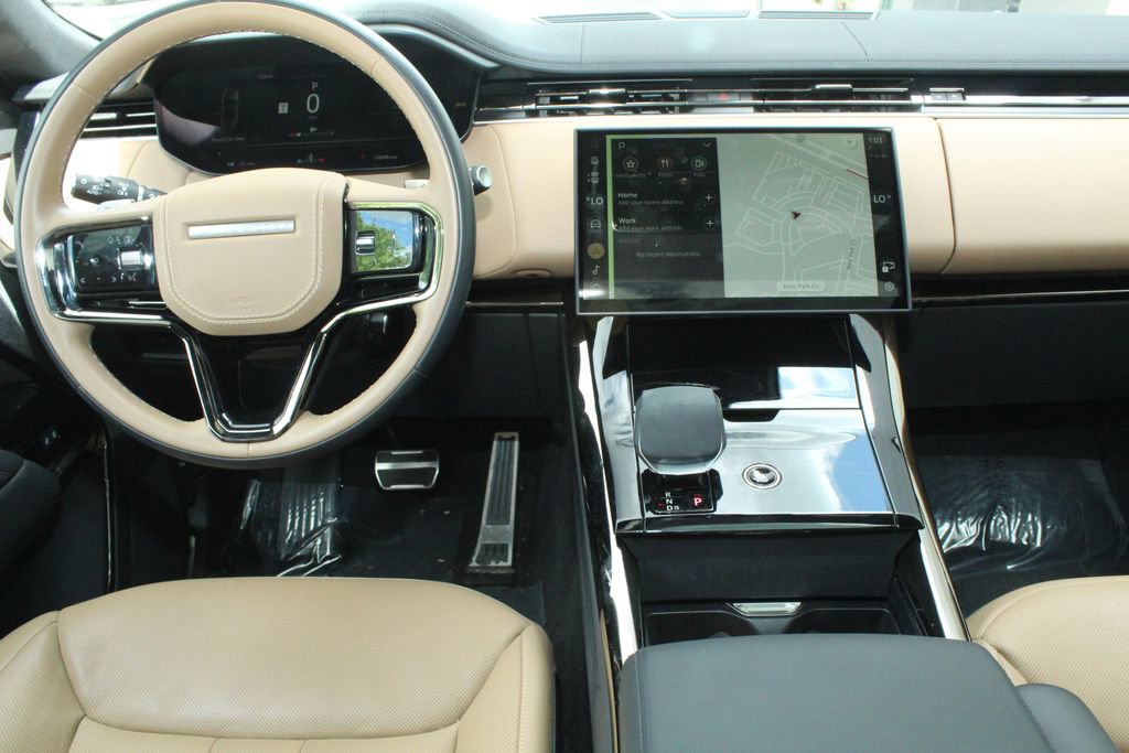 Used 2025 Land Rover Range Rover Sport Dynamic SE AWD/4WD image 4