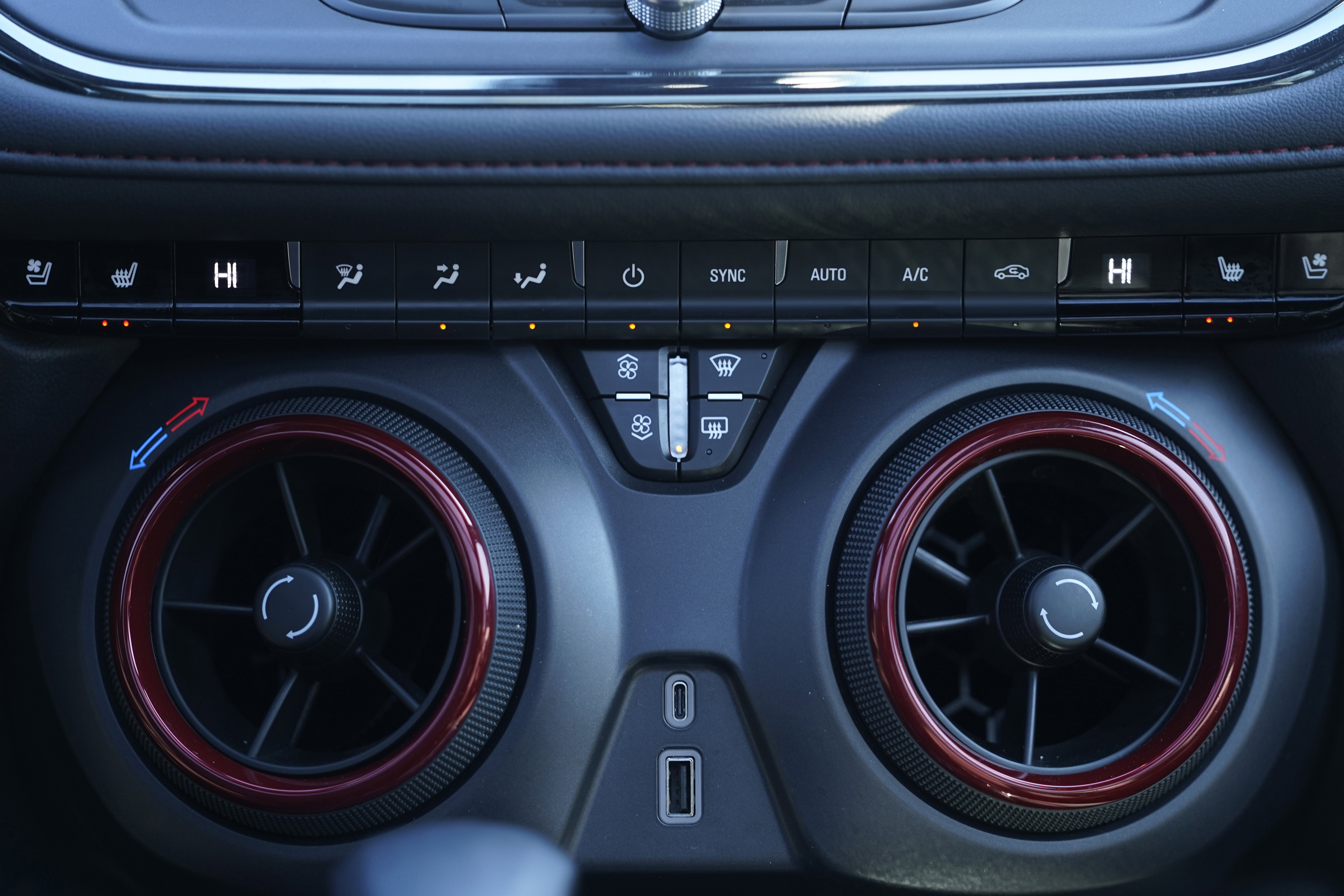 Used 2024 Chevrolet Blazer RS w/ Driver Confidence II Package image 28