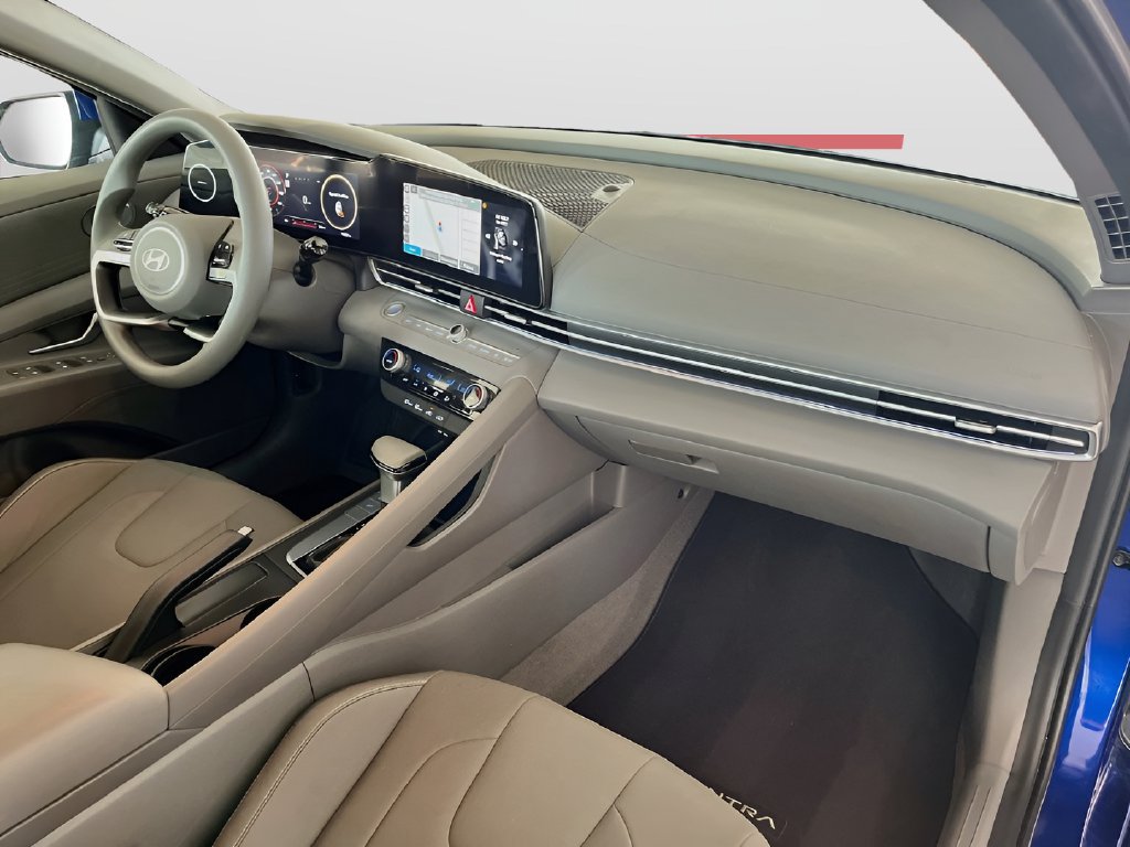 Used 2024 Hyundai Elantra SEL FWD image 29