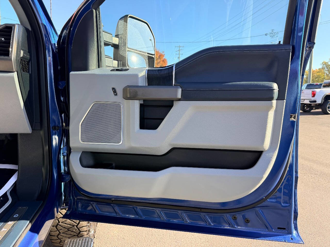 Used 2022 Ford F250 Limited image 38