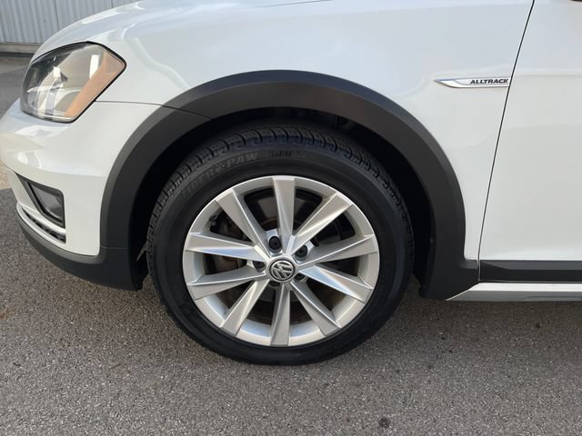 Used 2017 Volkswagen Golf Alltrack SE AWD/4WD image 13