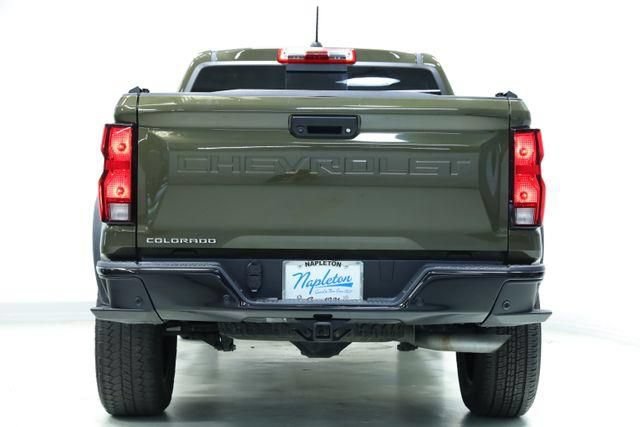 Used 2025 Chevrolet Colorado Trail Boss AWD/4WD image 7