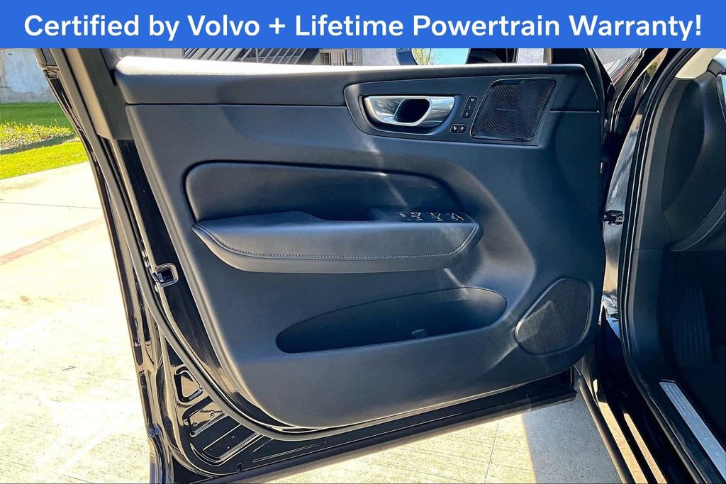 Used 2023 Volvo XC60 B6 Ultimate AWD/4WD image 24