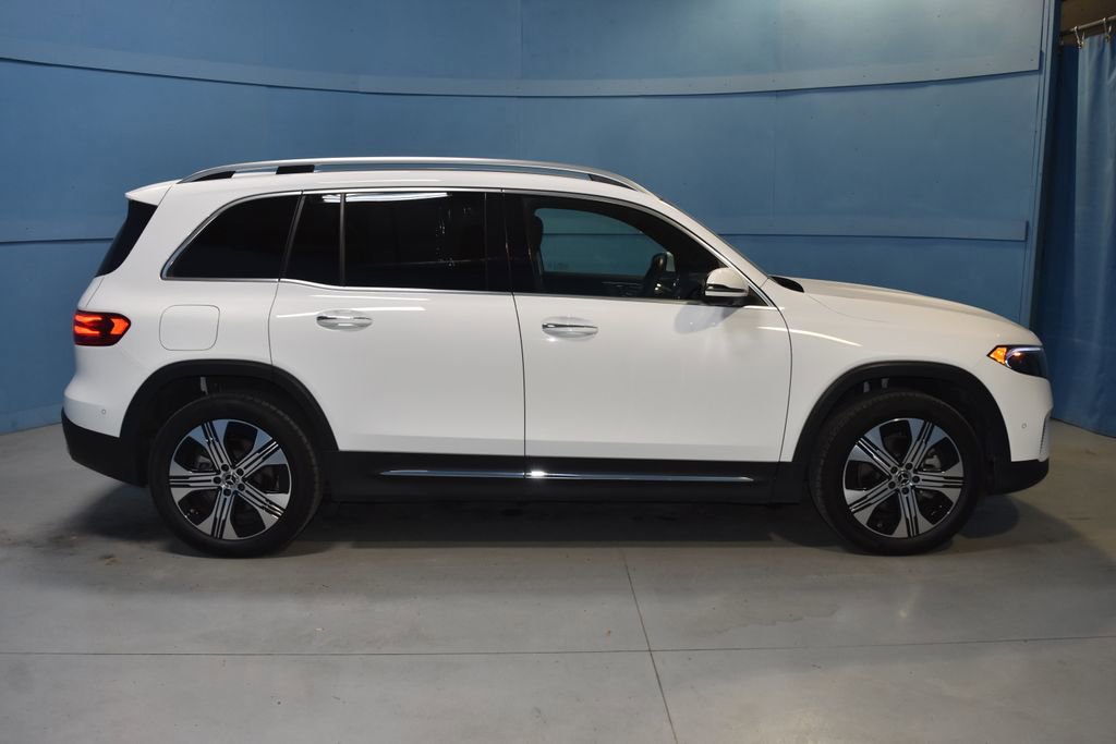 Used 2024 Mercedes-Benz EQB 300 4MATIC image 24