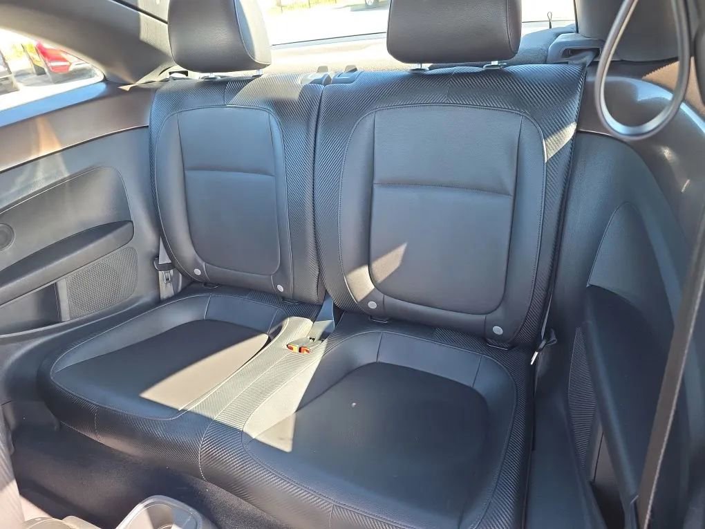 Used 2013 Volkswagen Beetle 2.5 image 19