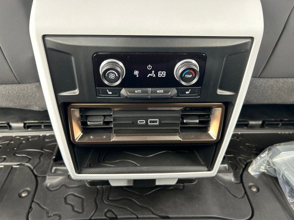 Used 2024 GMC Hummer EV 3X image 49