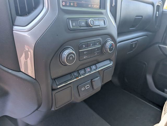 Used 2022 Chevrolet Silverado 1500 Custom AWD/4WD image 21