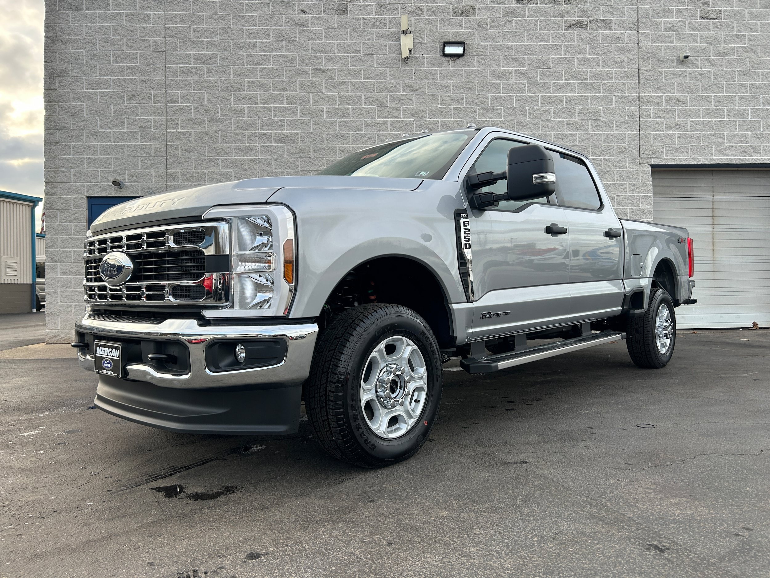 New 2026 Ford F250 XLT AWD/4WD image 3