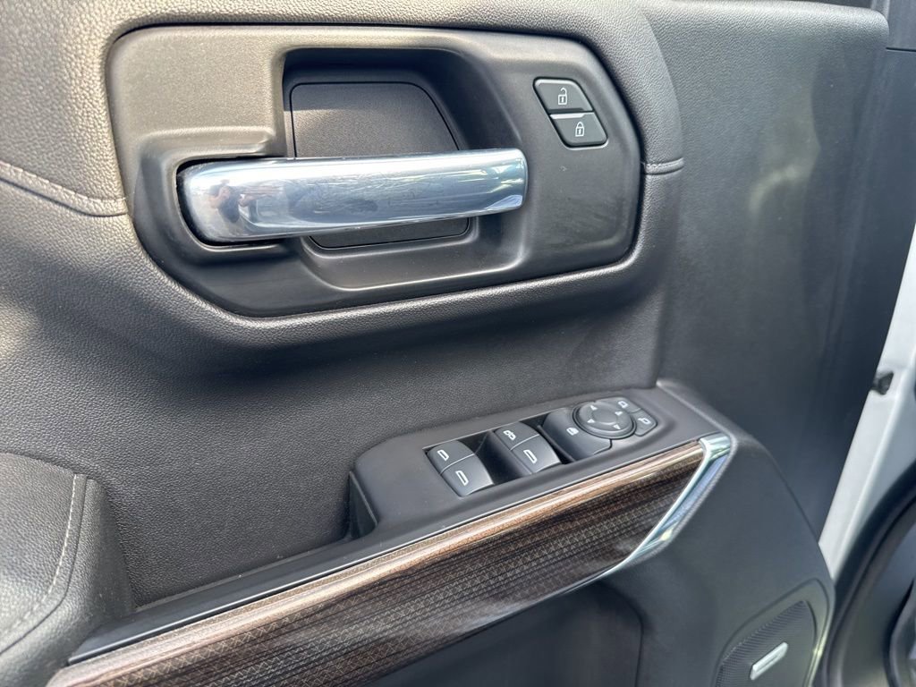 Used 2020 Chevrolet Silverado 1500 LT Trail Boss image 15