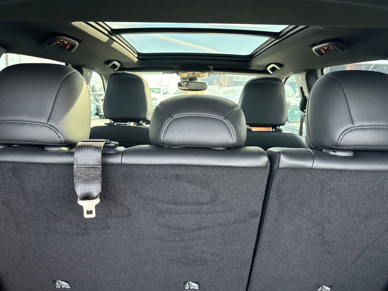 Used 2025 Jeep Compass Limited w/ Sun & Sound Group image 10