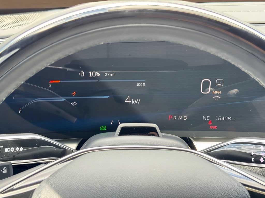 Certified 2024 Cadillac Lyriq Luxury AWD/4WD image 23