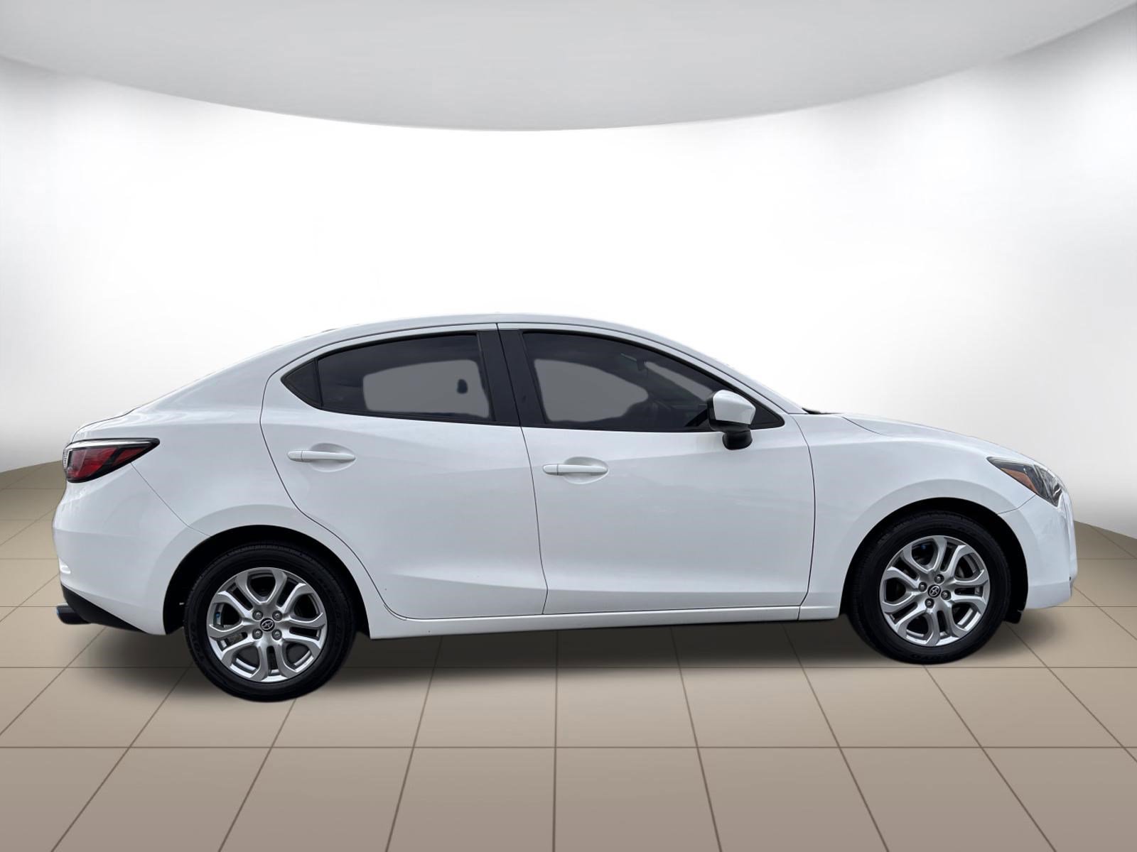 Used 2016 Scion iA FWD image 8