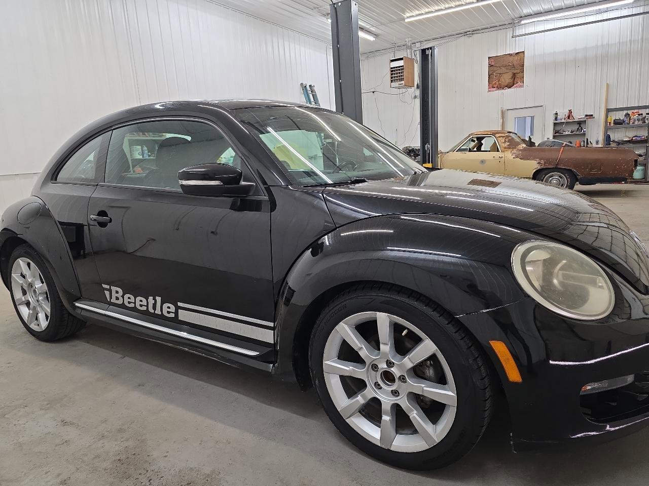 Used 2012 Volkswagen Beetle 2.5 FWD image 15