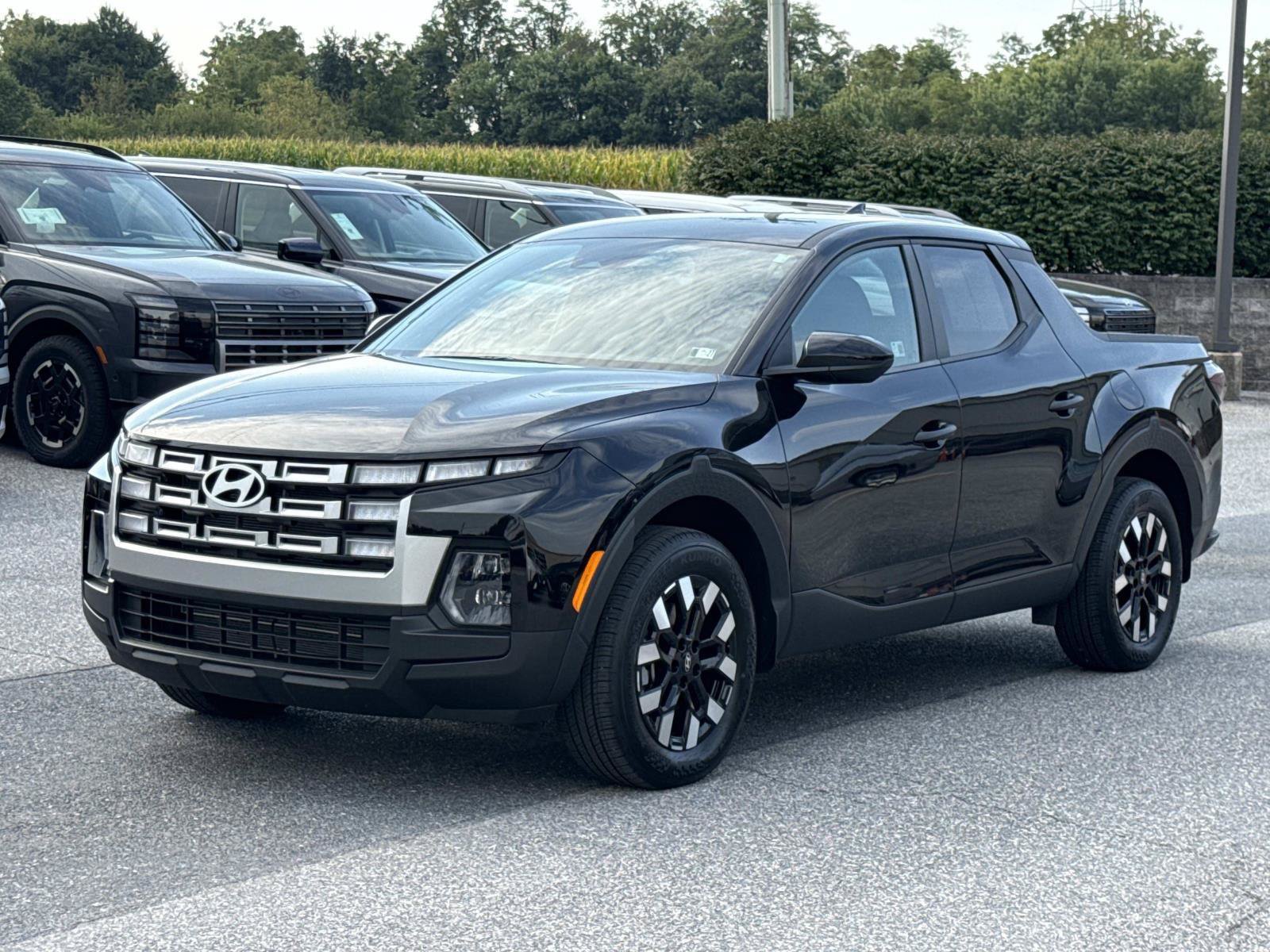 Certified 2025 Hyundai Santa Cruz SE AWD/4WD image 28