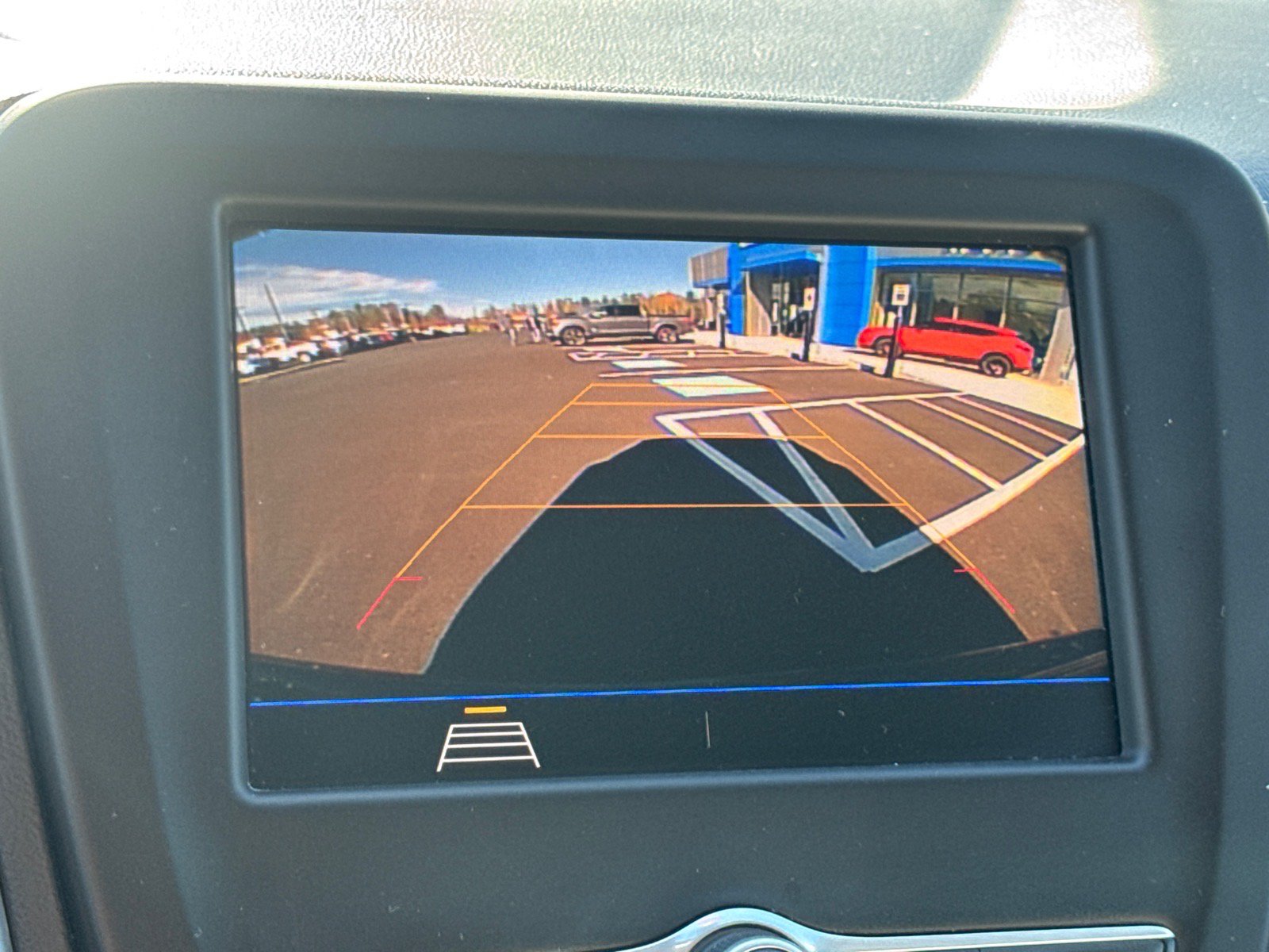 Used 2021 Chevrolet Equinox LS w/ LPO, Blackout Package AWD/4WD image 25