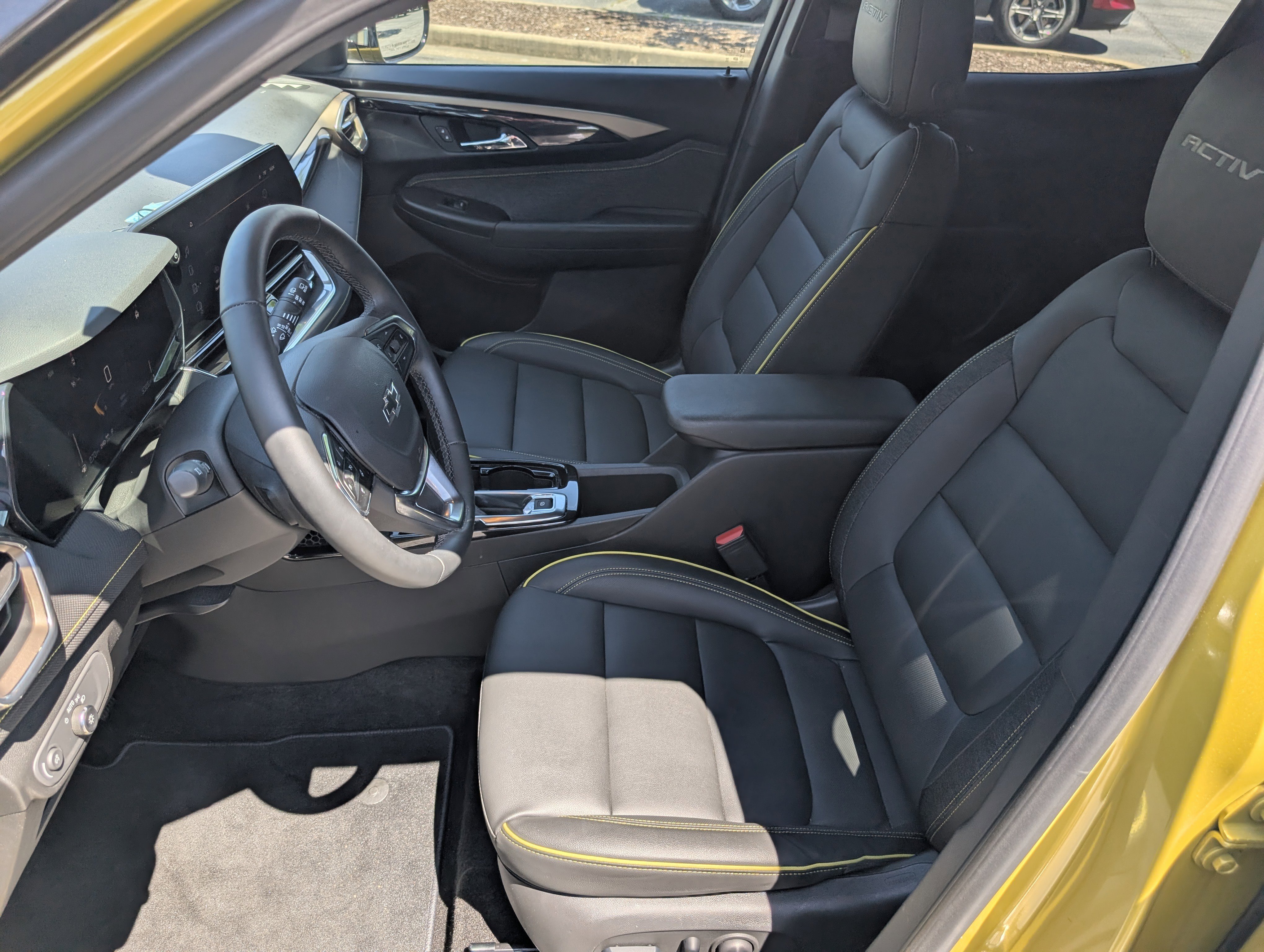 Used 2024 Chevrolet TrailBlazer ACTIV w/ Convenience Package image 16