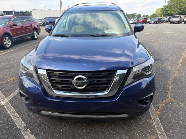 Used 2018 Nissan Pathfinder SV FWD image 2