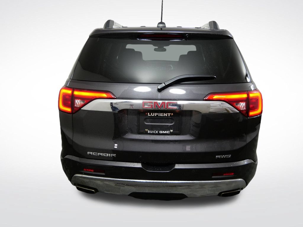 Used 2018 GMC Acadia Denali w/ Technology Package AWD/4WD image 4