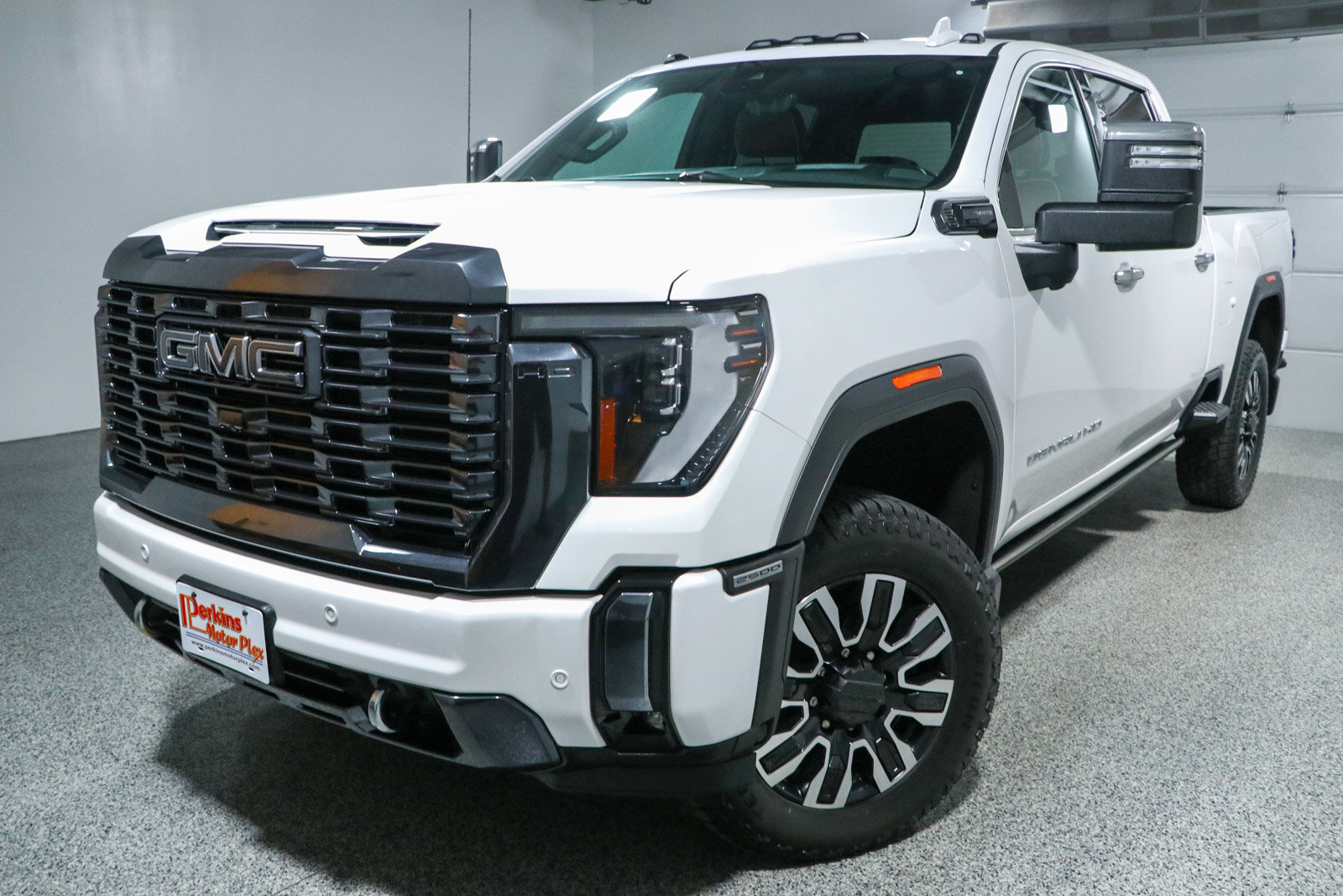 Used 2024 GMC Sierra 2500 Denali Ultimate AWD/4WD image 34