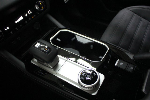 New 2026 Mitsubishi Outlander LE FWD image 14