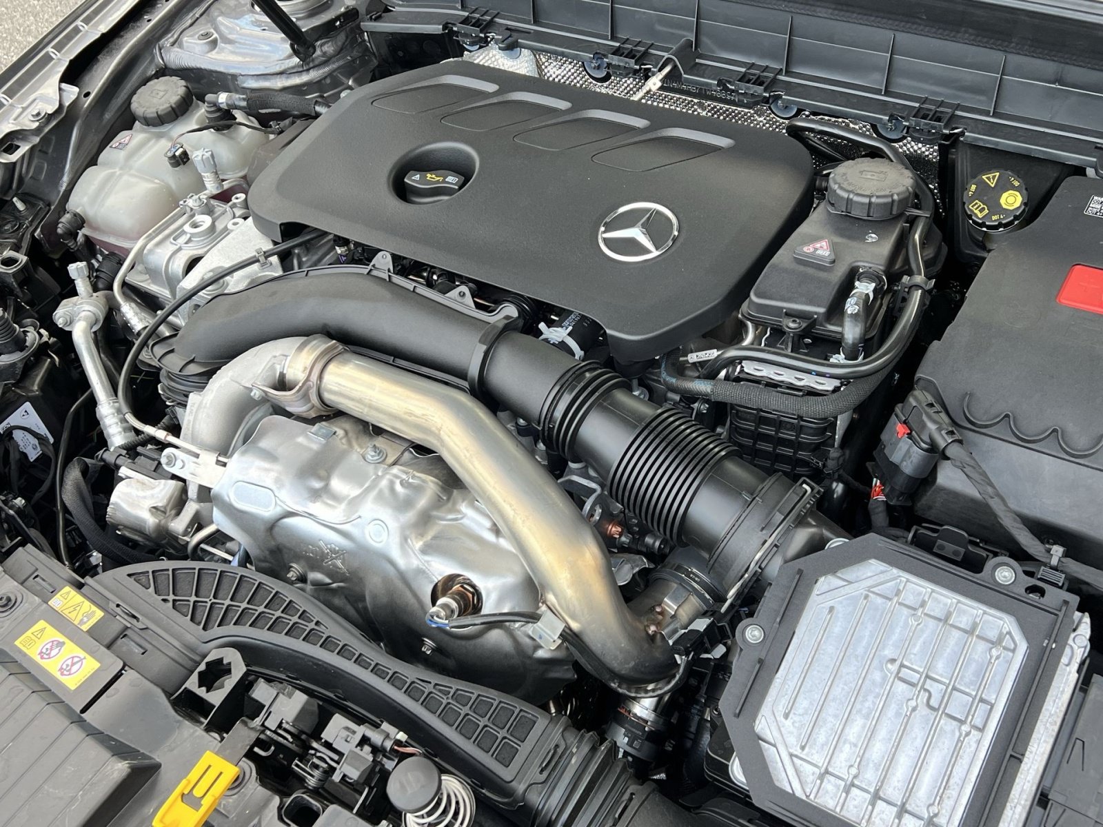 Used 2026 Mercedes-Benz GLB 250 4MATIC image 27