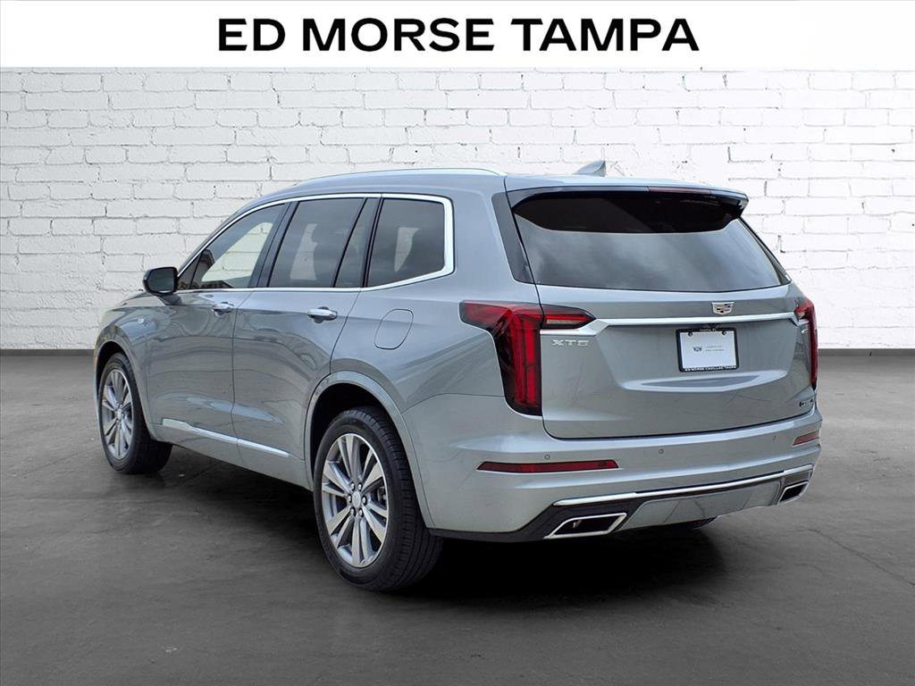 Used 2024 Cadillac XT6 Premium Luxury FWD image 3