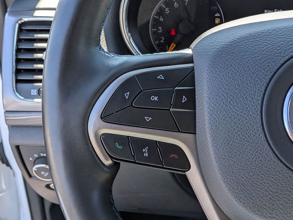 Used 2019 Jeep Grand Cherokee Laredo AWD/4WD image 19