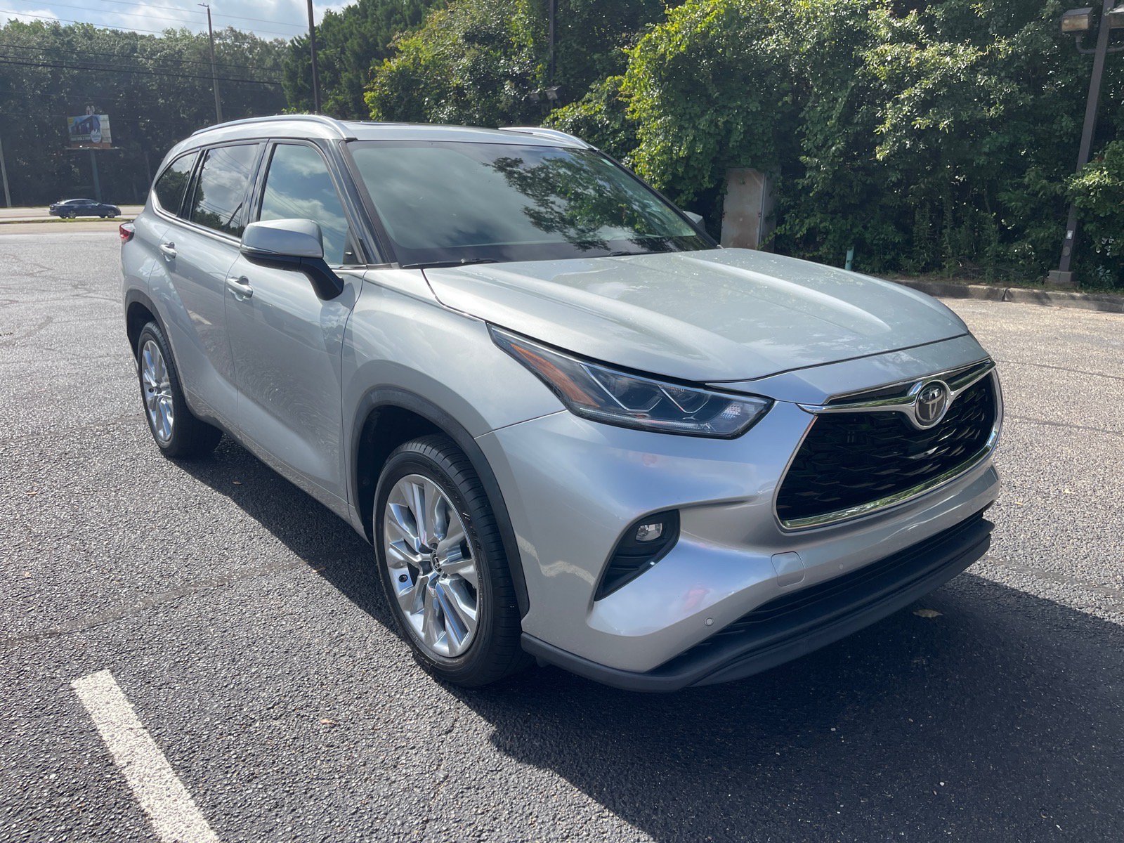 Used 2023 Toyota Highlander Limited