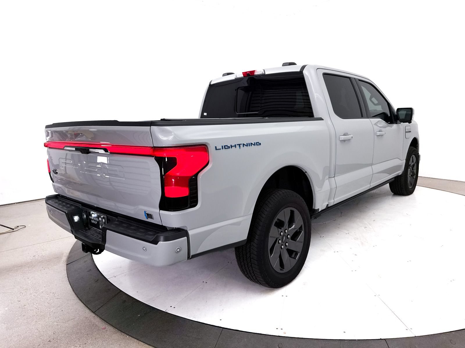 Used 2023 Ford F150 Lightning Lariat w/ Equipment Group 511A High AWD/4WD image 19
