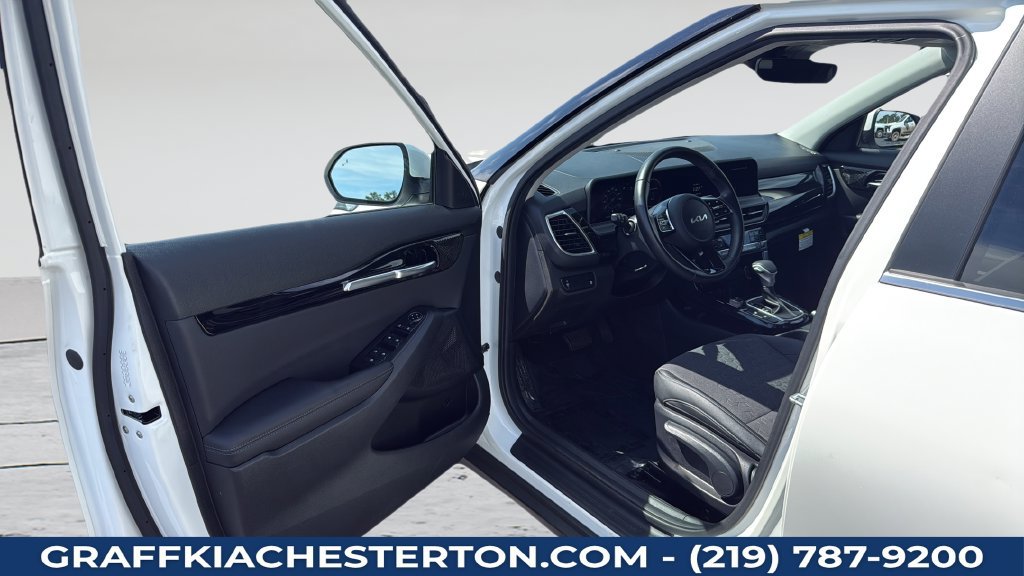 Used 2024 Kia Seltos X-Line AWD/4WD image 24