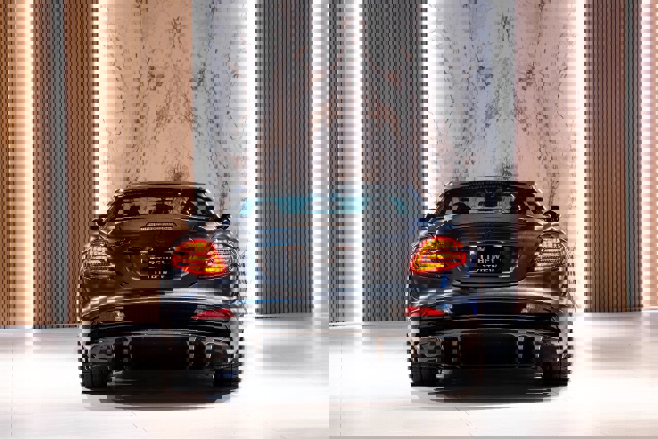 Used 2005 Mercedes-Benz SLR image 8