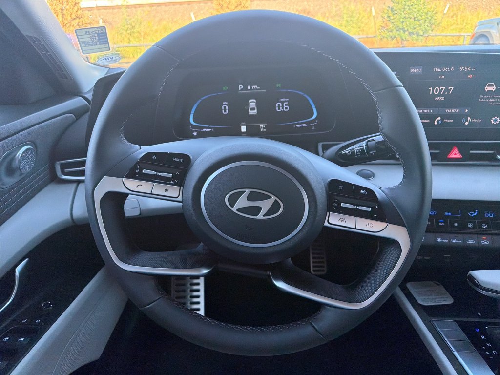 New 2026 Hyundai Elantra SEL Sport FWD image 24