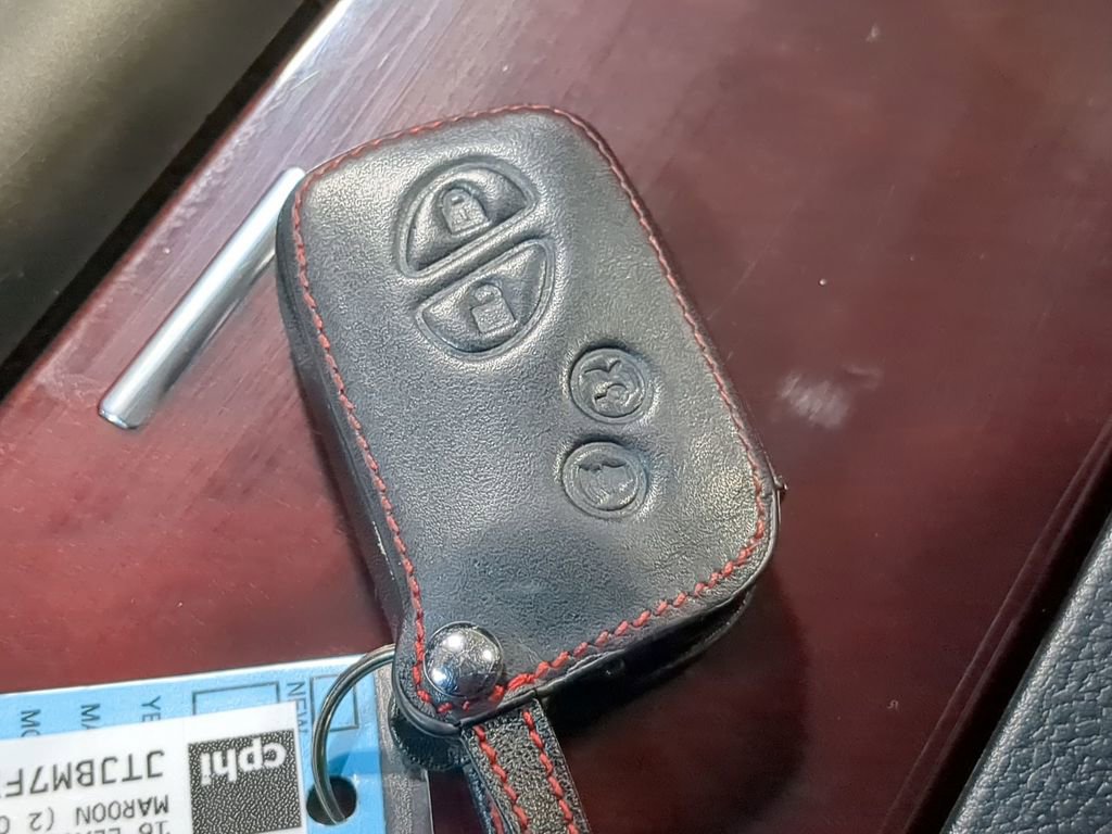 Used 2016 Lexus GX 460 w/ Premium Package image 38