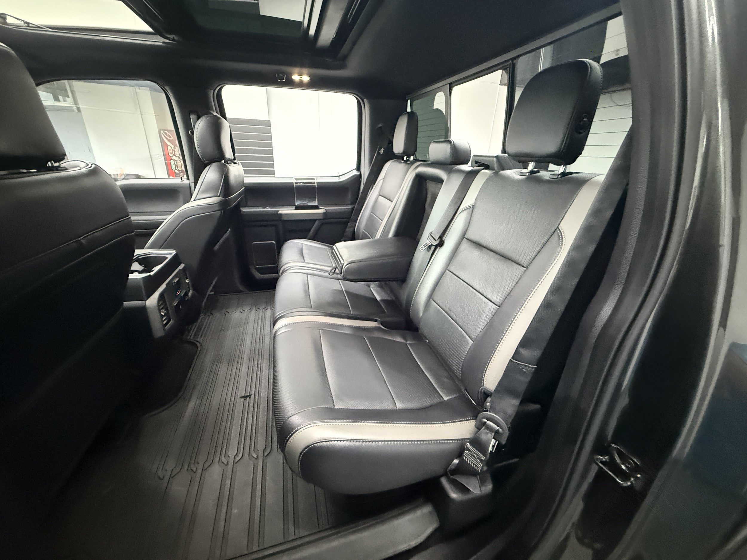 Used 2018 Ford F150 Raptor w/ Equipment Group 802A Luxury AWD/4WD image 26
