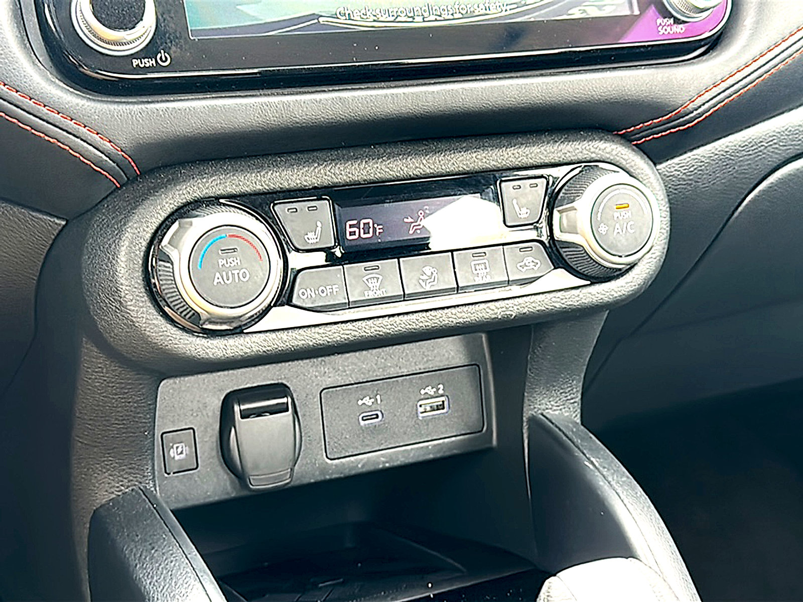 Used 2024 Nissan Versa SR FWD image 33