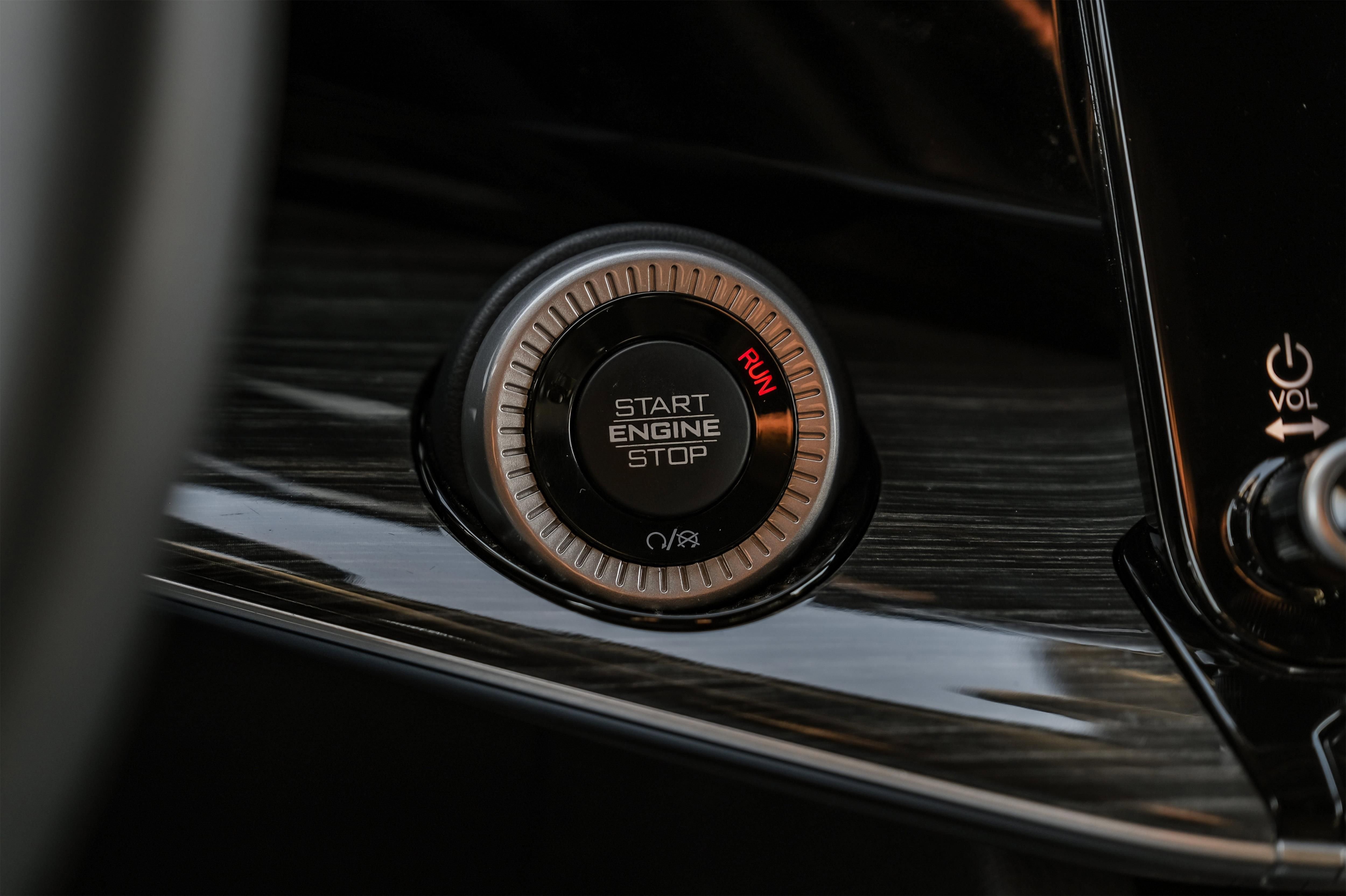 Used 2022 Jeep Wagoneer Series III w/ Convenience Group I image 19