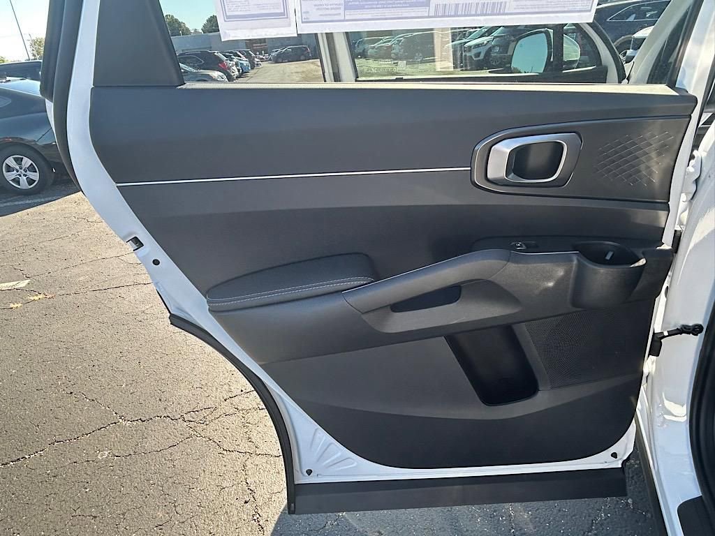 New 2026 Kia Sorento S w/ S Panoramic Sunroof Package image 23