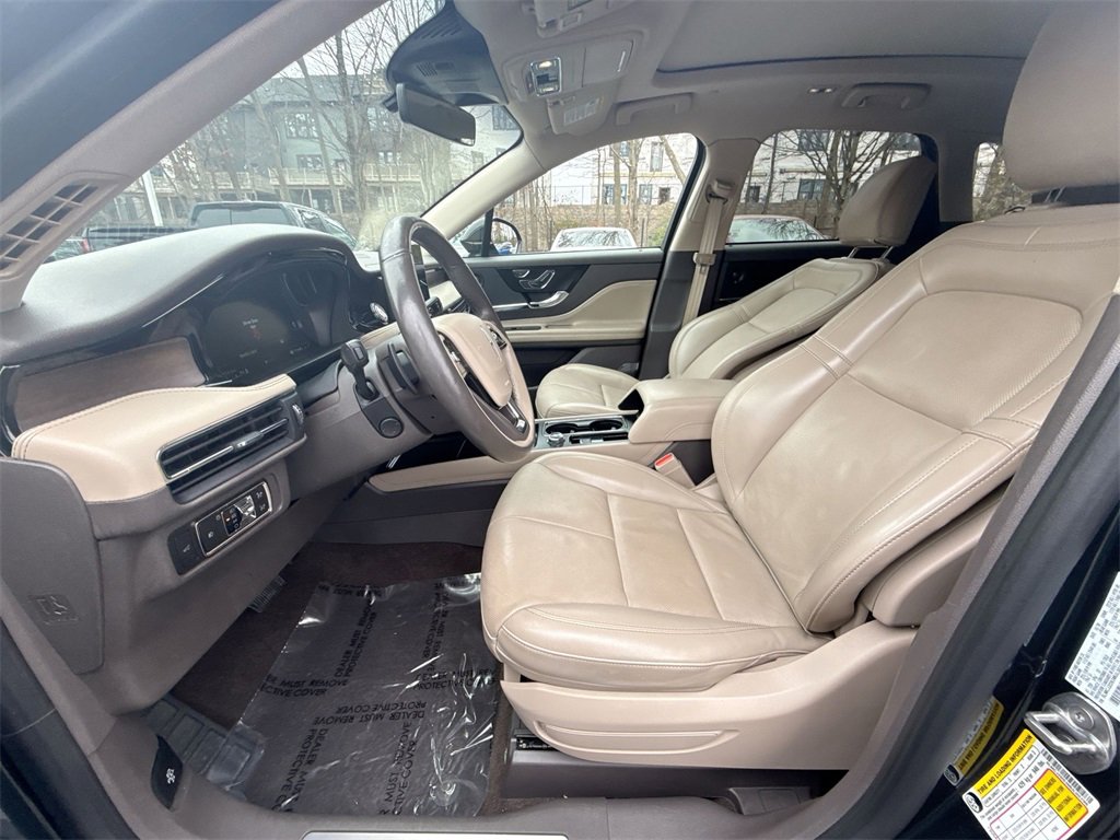 Used 2021 Lincoln Corsair Reserve w/ Equipment Group 201A image 13