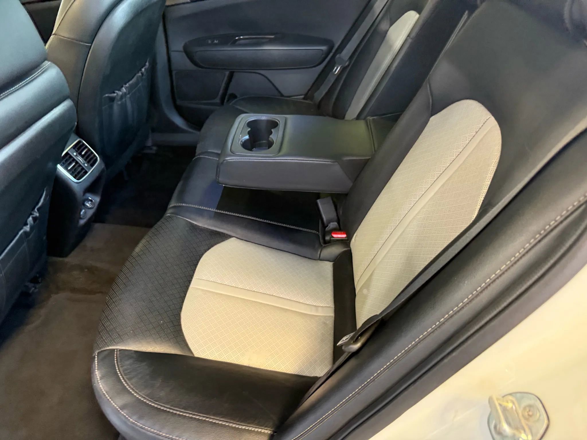 Used 2019 Kia Optima EX w/ EX Premium Package FWD image 28