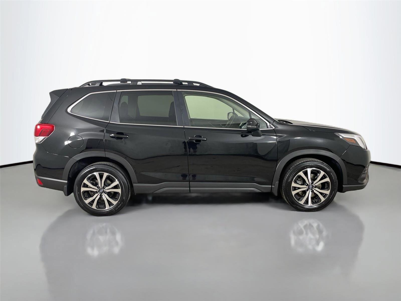 Used 2024 Subaru Forester Limited AWD/4WD image 18