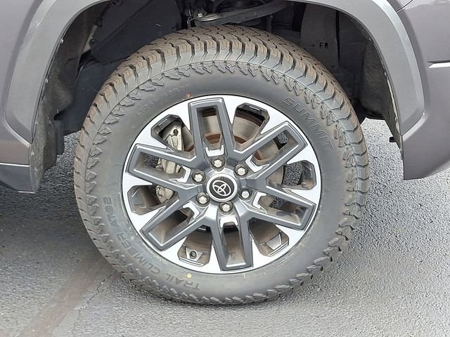 Used 2022 Toyota Tundra Limited image 10