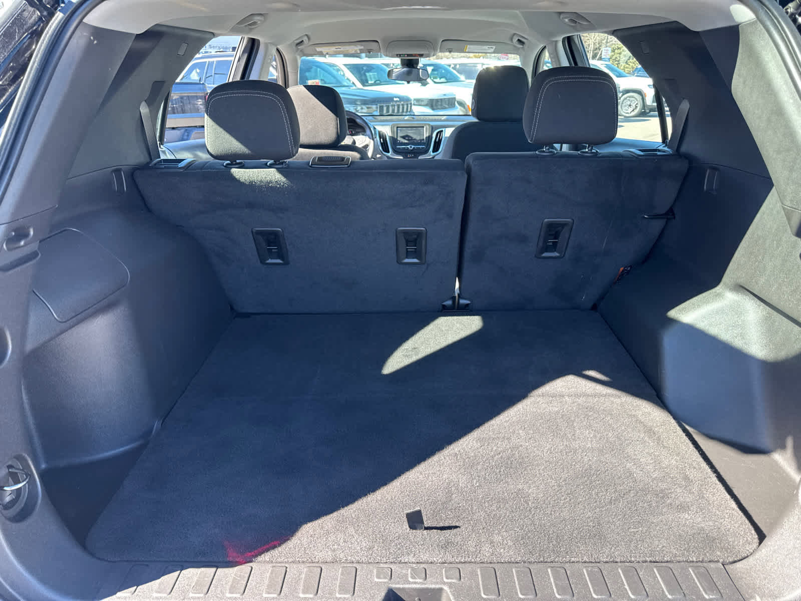 Used 2023 Chevrolet Equinox LS w/ Midnight Edition image 32