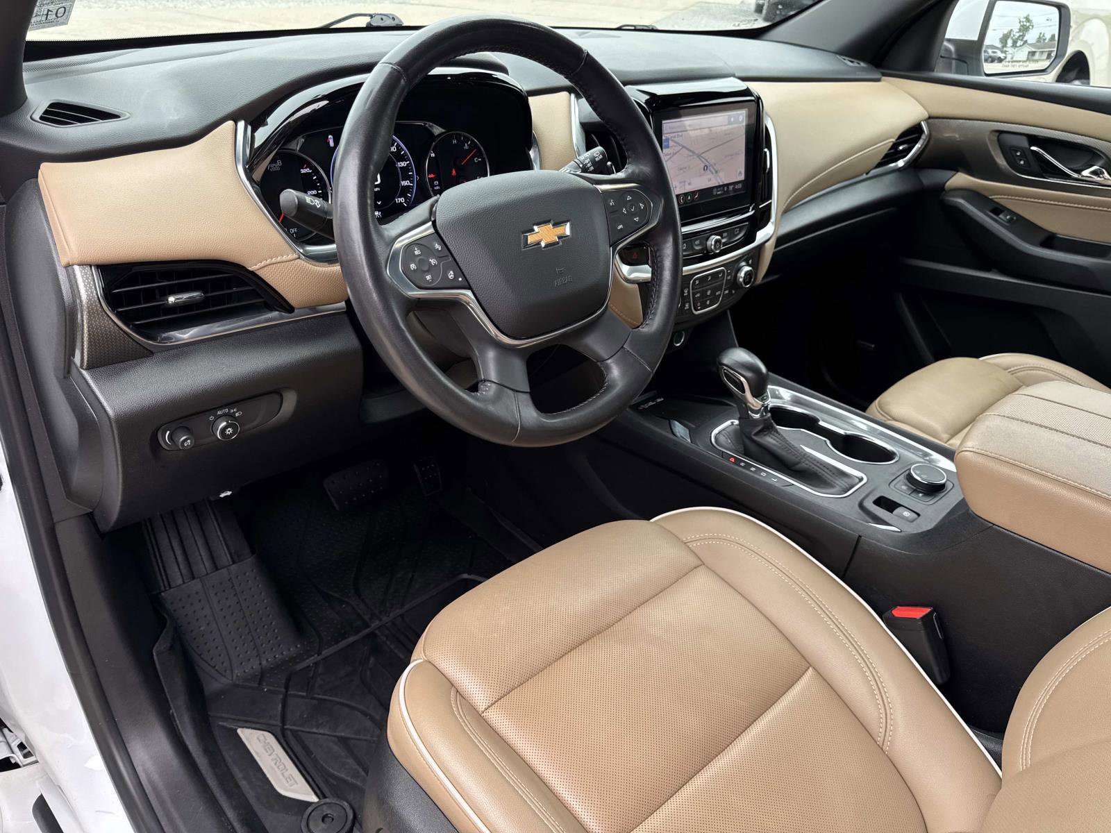 Used 2022 Chevrolet Traverse Premier w/ LPO, Floor Liner Package FWD image 17