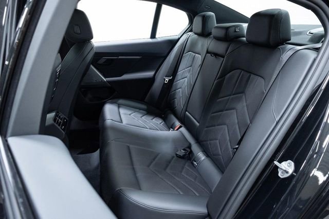 New 2026 BMW 530i xDrive w/ M Sport Package image 25