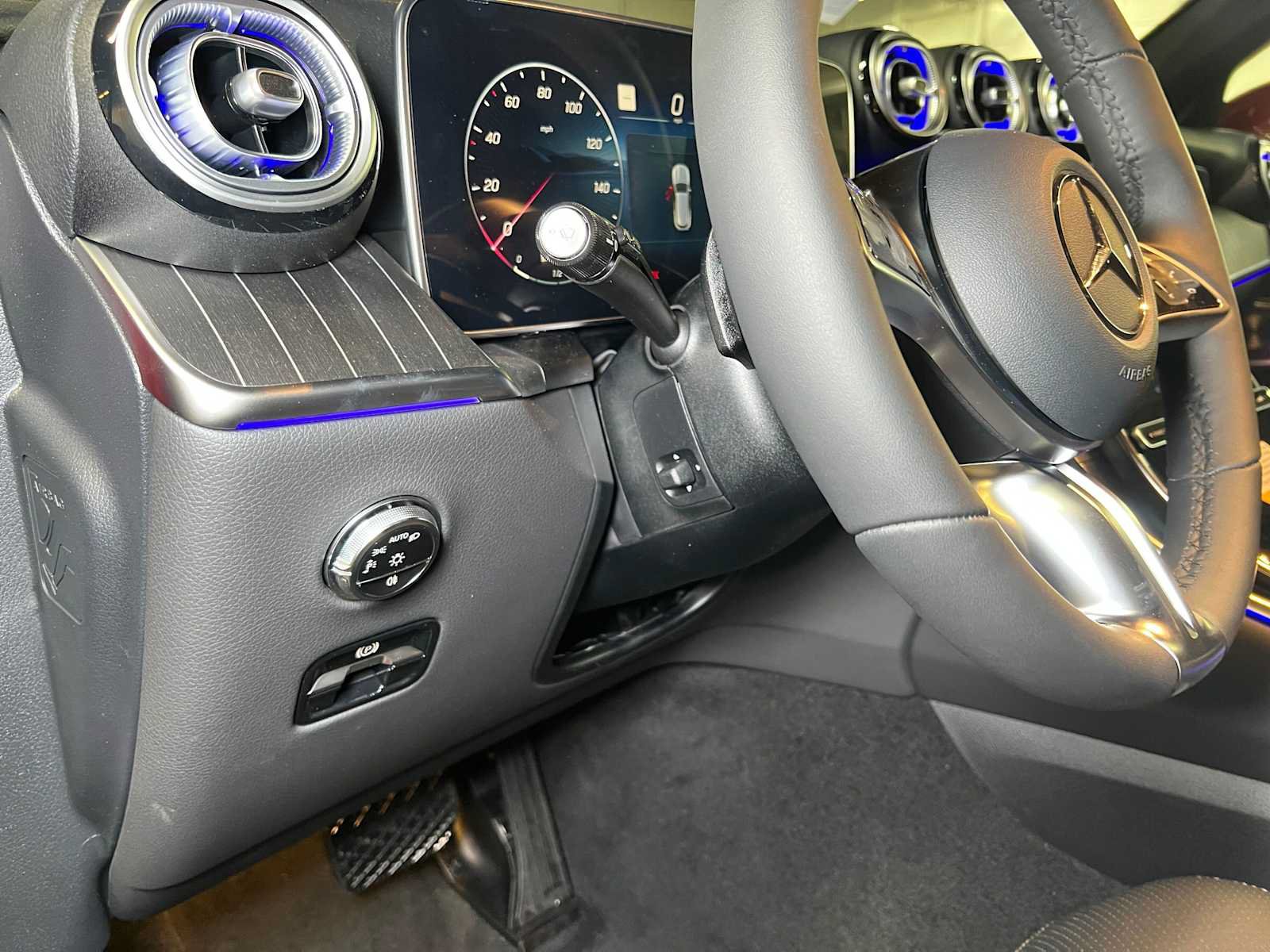 New 2027 Mercedes-Benz GLC 300 4MATIC image 27
