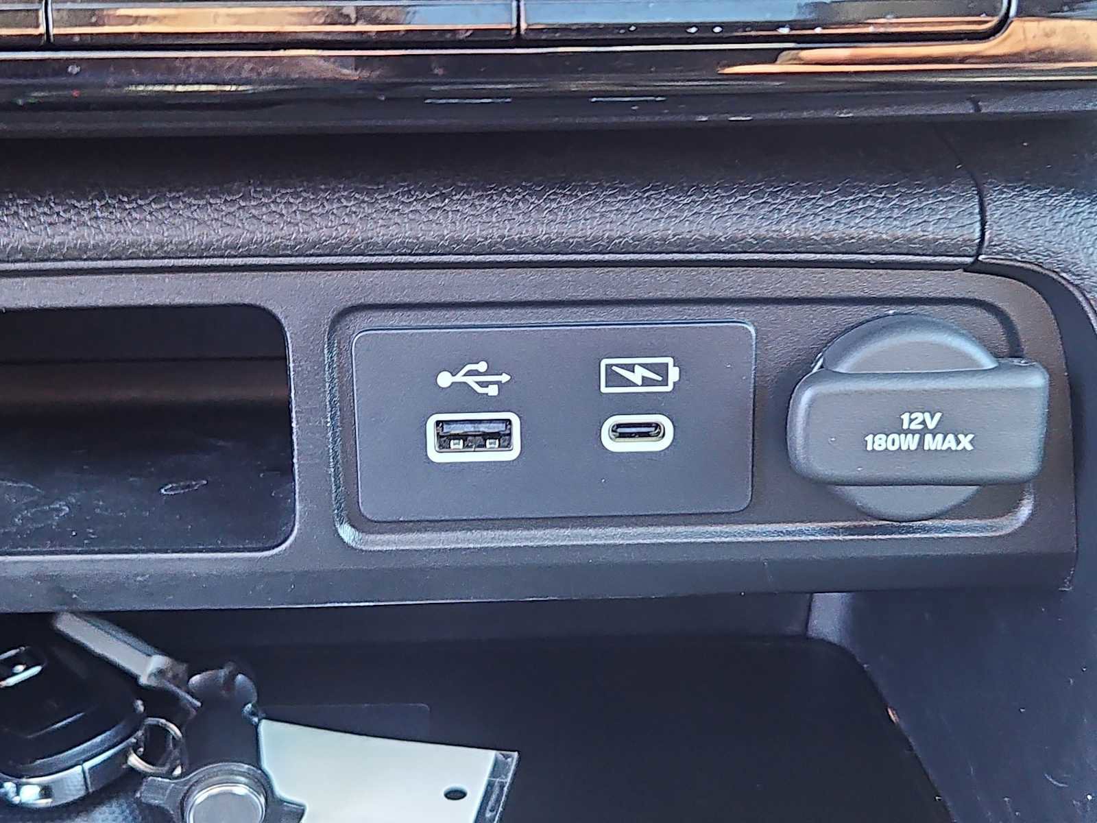 Used 2023 Honda Pilot Touring image 17