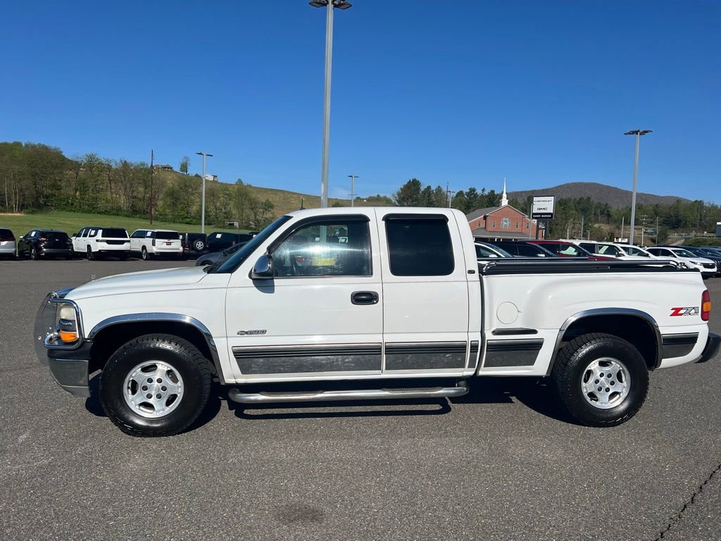 Used 2001 Chevrolet Silverado 1500 LT w/ Off-Road Chassis Pkg AWD/4WD image 2