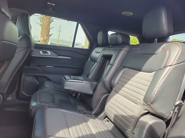 Used 2025 Ford Explorer ST-Line w/ Premium Package RWD image 12