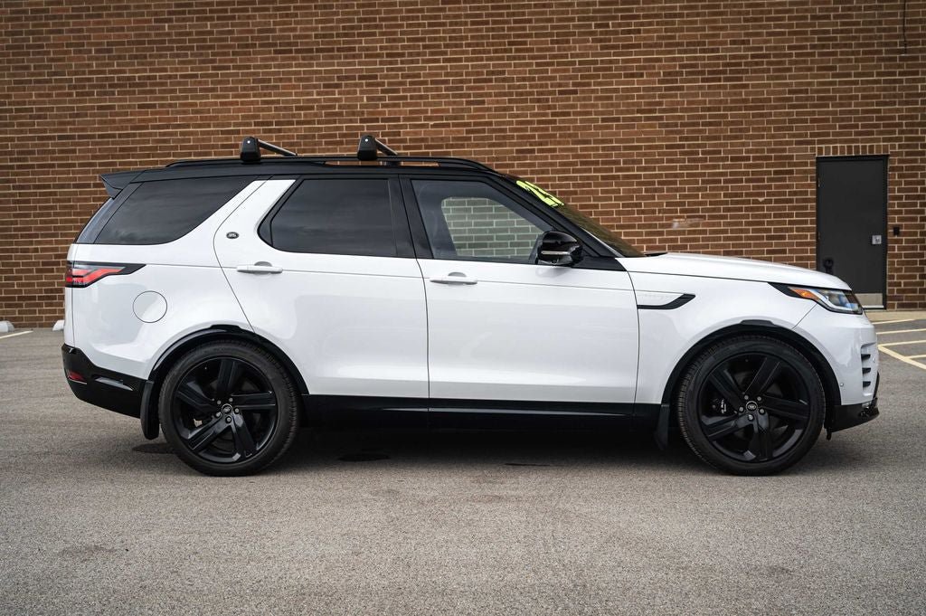 Used 2023 Land Rover Discovery Metropolitan Edition AWD/4WD image 7