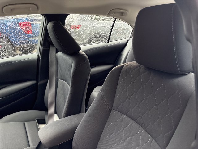 Used 2025 Toyota Corolla LE FWD image 9